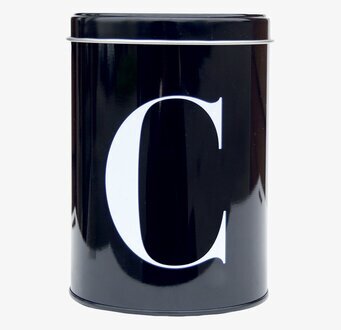 Plåtburk C från Nicolas Vahé, svart med vit bokstav C