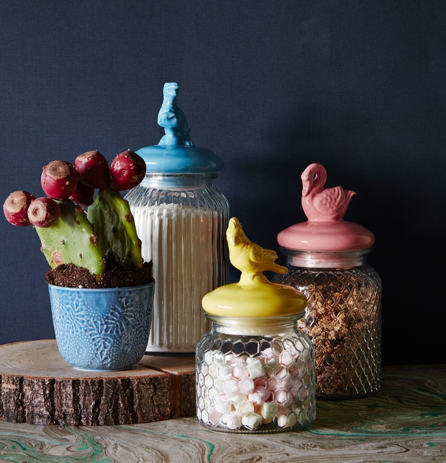 Glasburk Kakadua Small från Rice med gul kakadua på locket