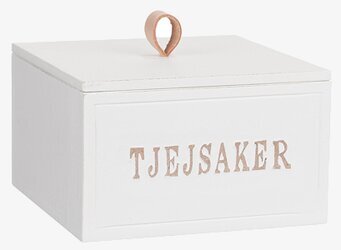 Bild på stilren vit trälåda med texten TJEJSAKER