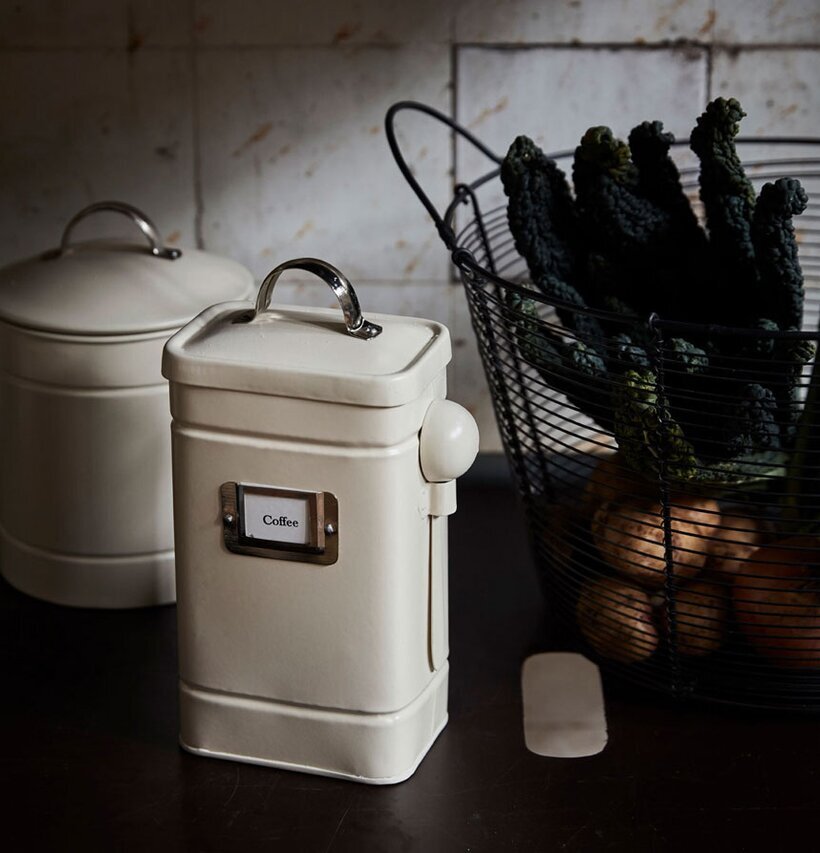 Plåtburk Hilma Kaffe Off White/Nickel från Strömshaga