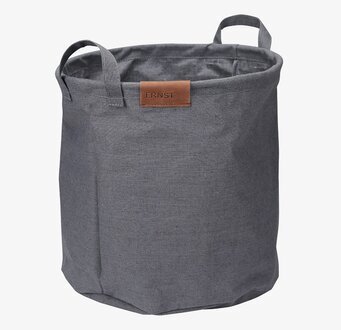 Bild av elegant och praktisk grå tygförvaringskorg