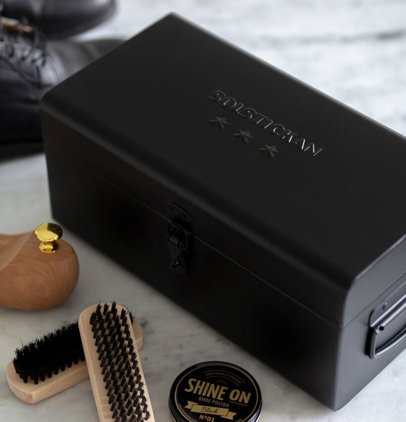 Förvaringslåda Svart från Solstickan med skovårdstillbehör