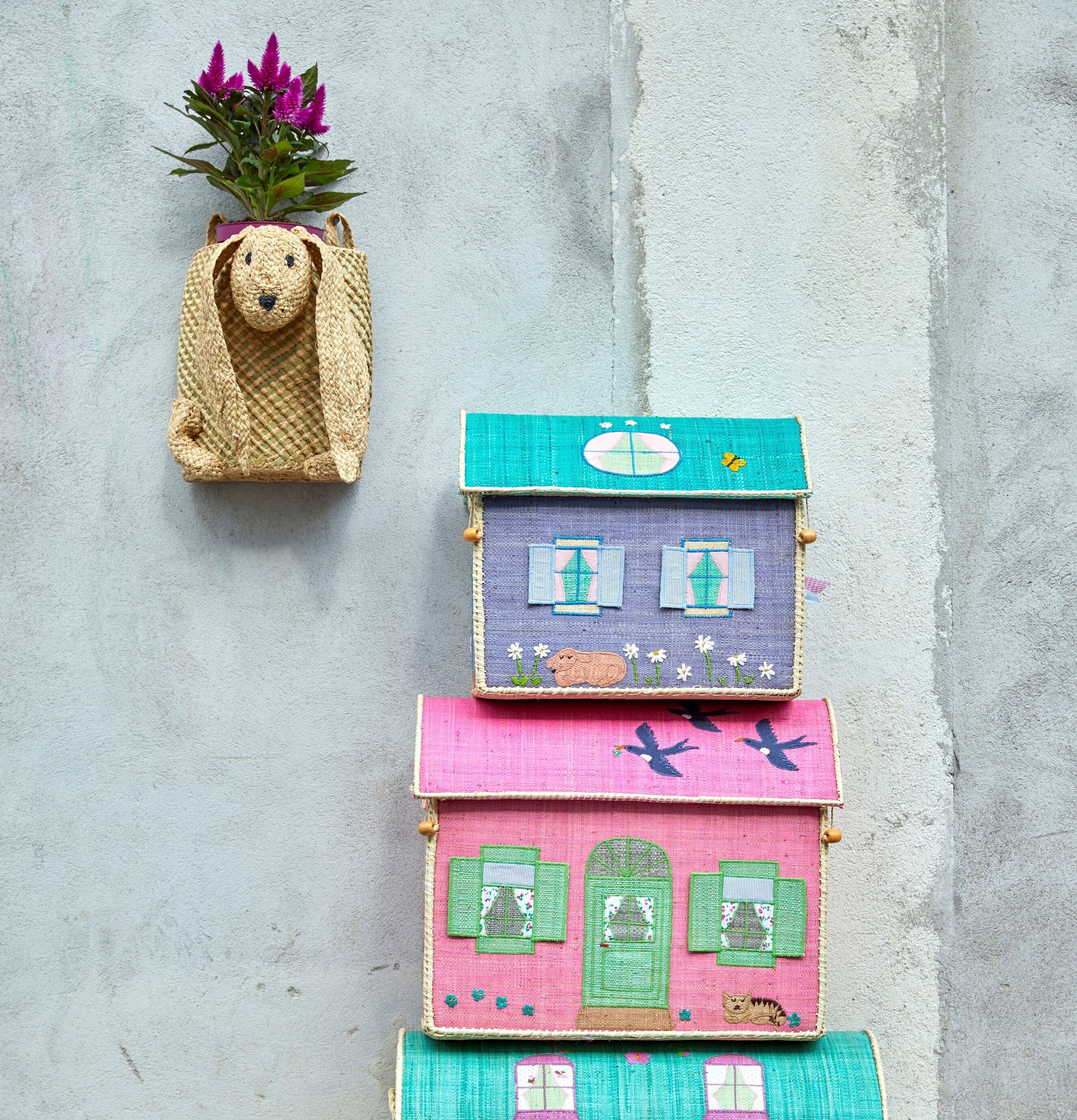 Förvaringskorg Vägg Kanin från Rice på rustik betongvägg