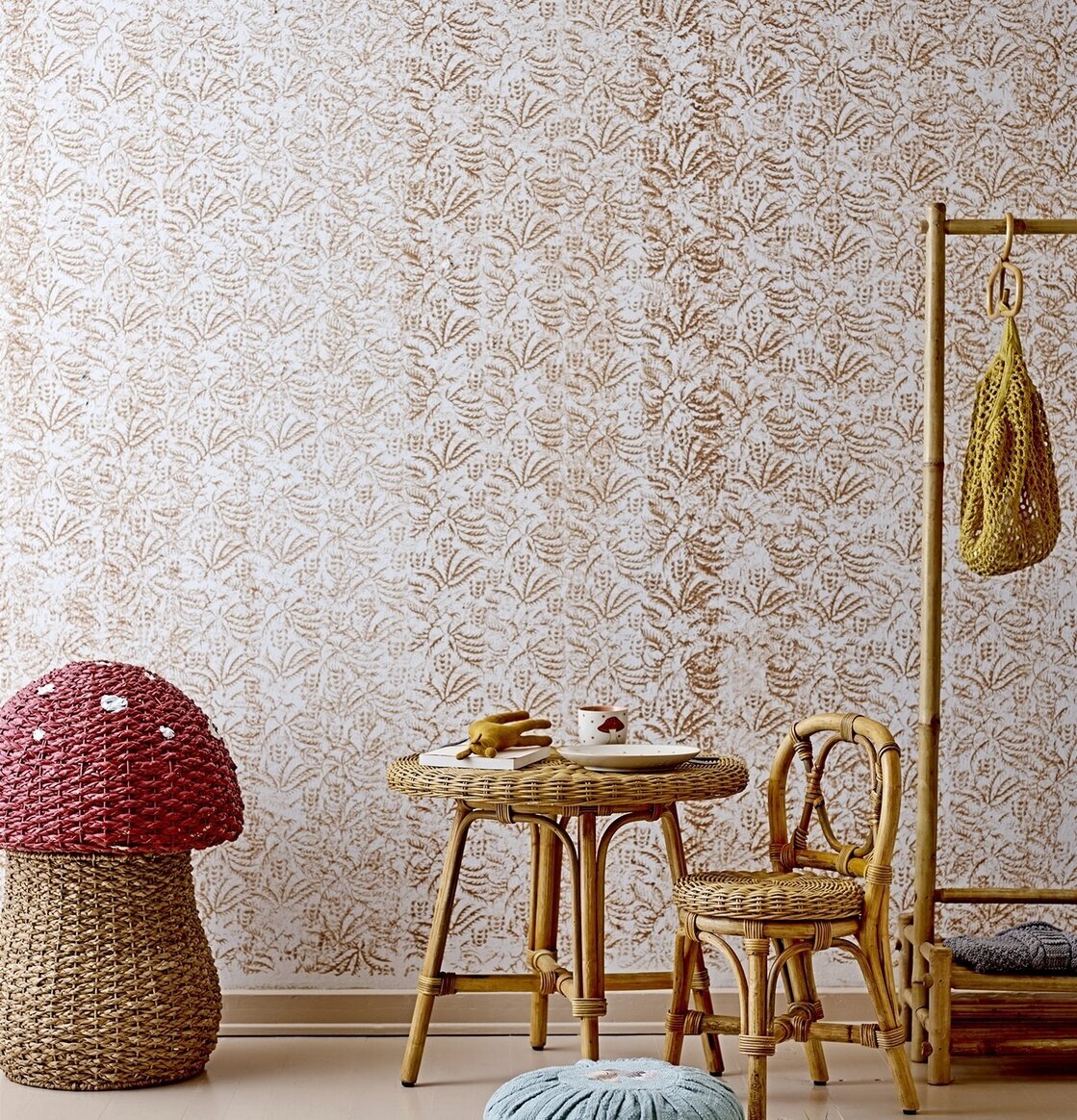 Bild av harmoniskt rum med skandinavisk design