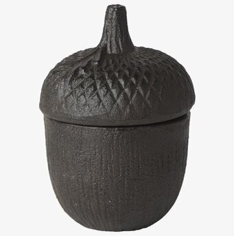 Foto av unik ekollonformad plåtburk med lock