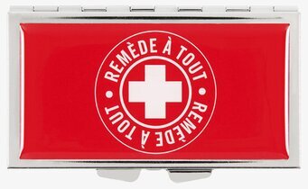 Bild av elegant och funktionellt medicinetui i rött