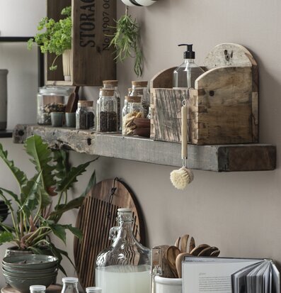 Bild av stilfullt kök med smarta förvaringslösningar