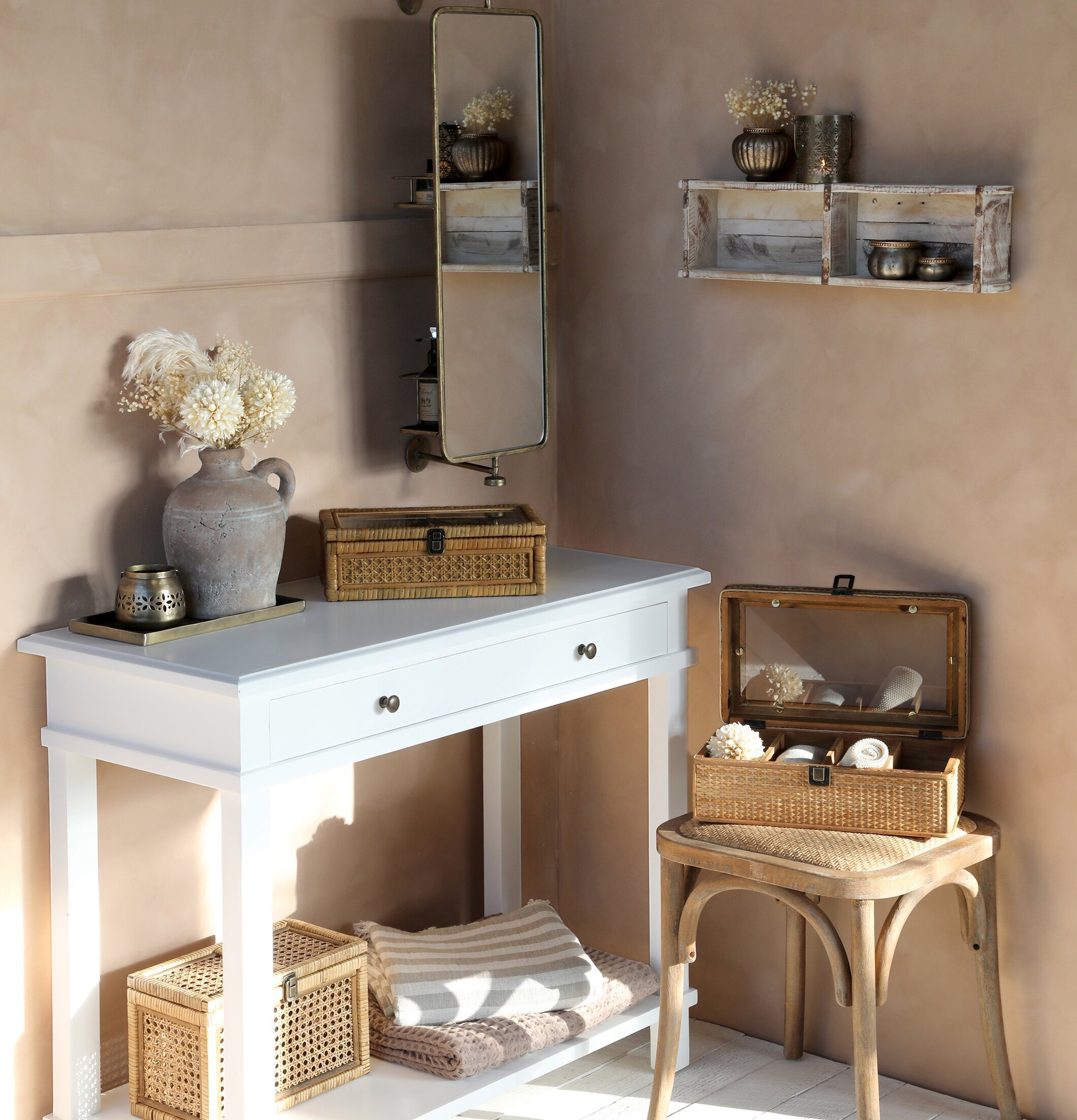 Förvaringslåda 4-Fack Flätad Rotting från Chic Antique