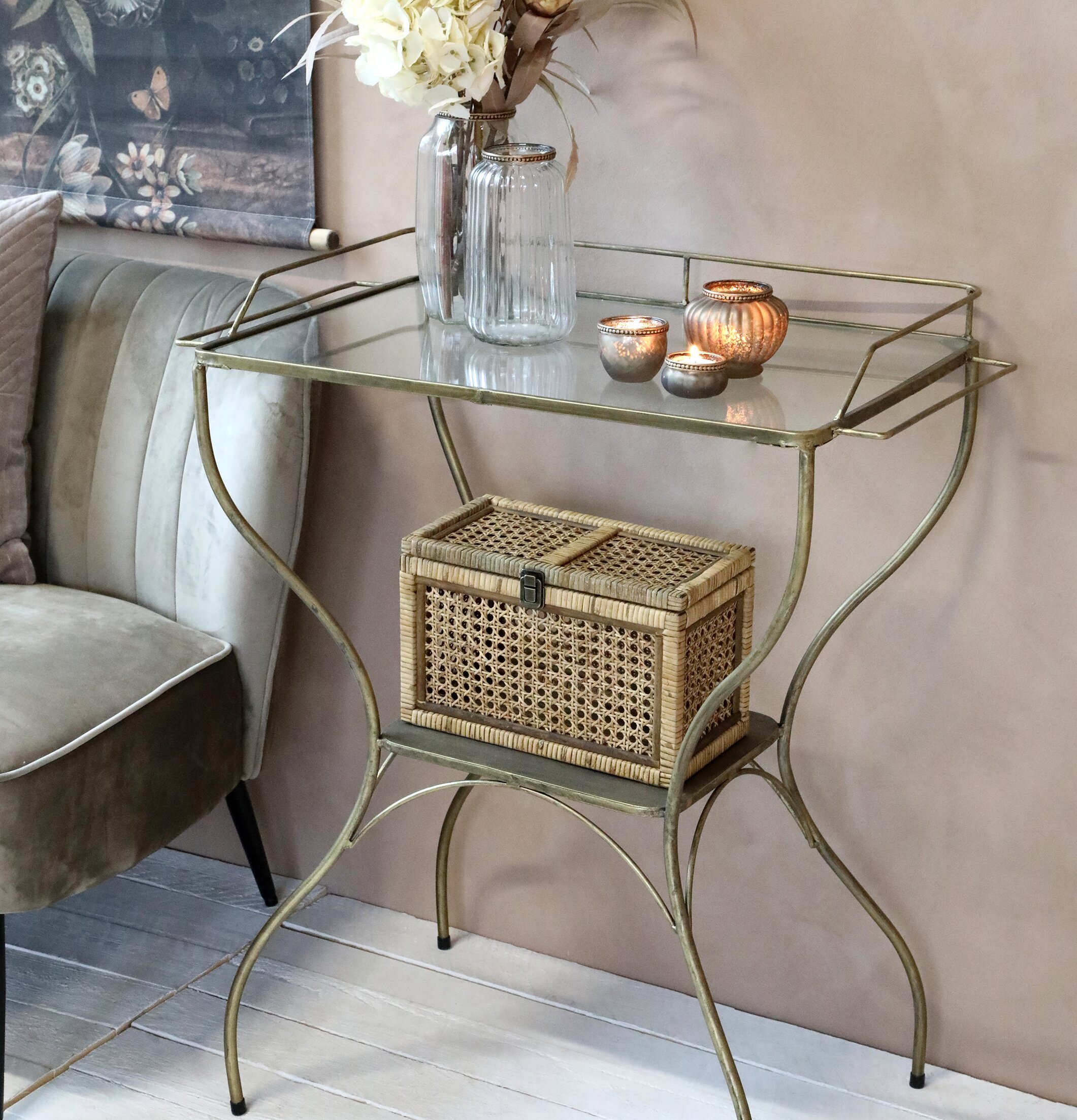 Bild av smakfull inredning med vintage och lyxkänsla