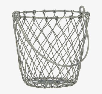 Foto av elegant metallkorg med handtag och nätmönster