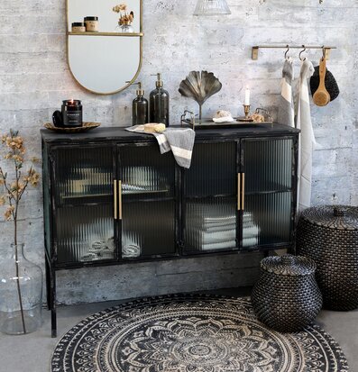 Bild av stilfull inredning med industriell touch