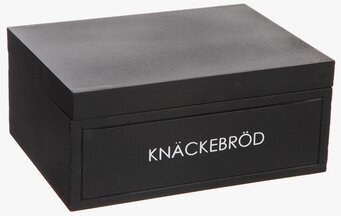 Foto av elegant svart trälåda för knäckebrödsförvaring