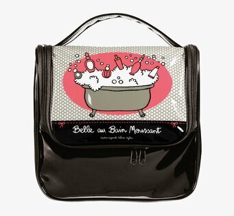 Bild av hängande necessär med elegant och praktisk design