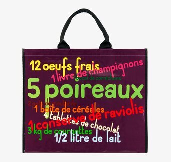 Bild av färgglad shoppingkasse med livfull design