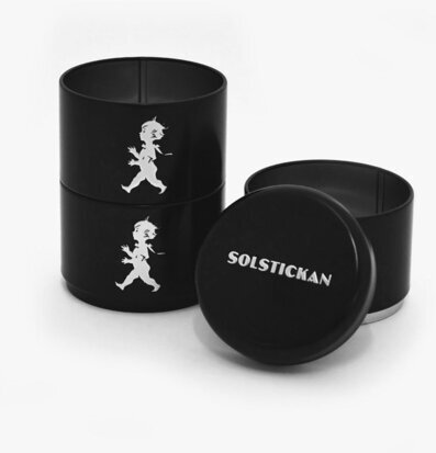 Förvaringsburk Tredelad Svart från Solstickan med logotyp