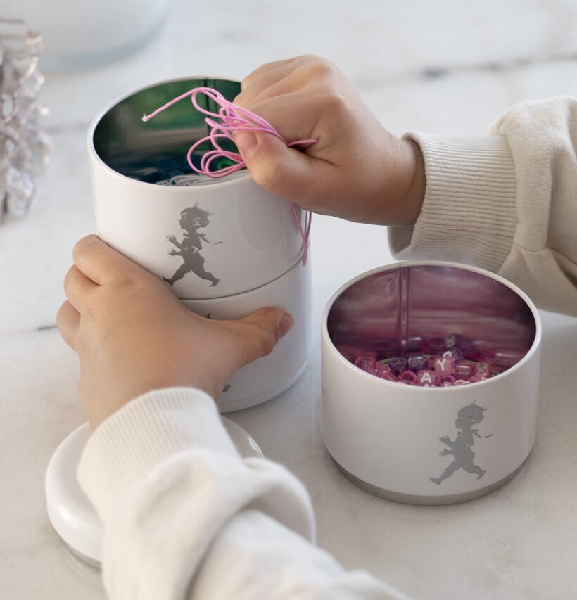 Förvaringsburk Tredelad Vit från Solstickan i användning