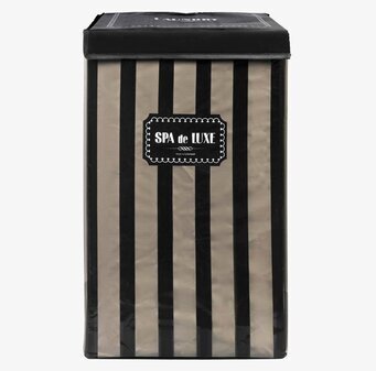 Bild av elegant tvättkorg med tidlös och stilren design