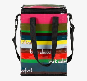 Bild av färgglad kylväska med stilren och praktisk design