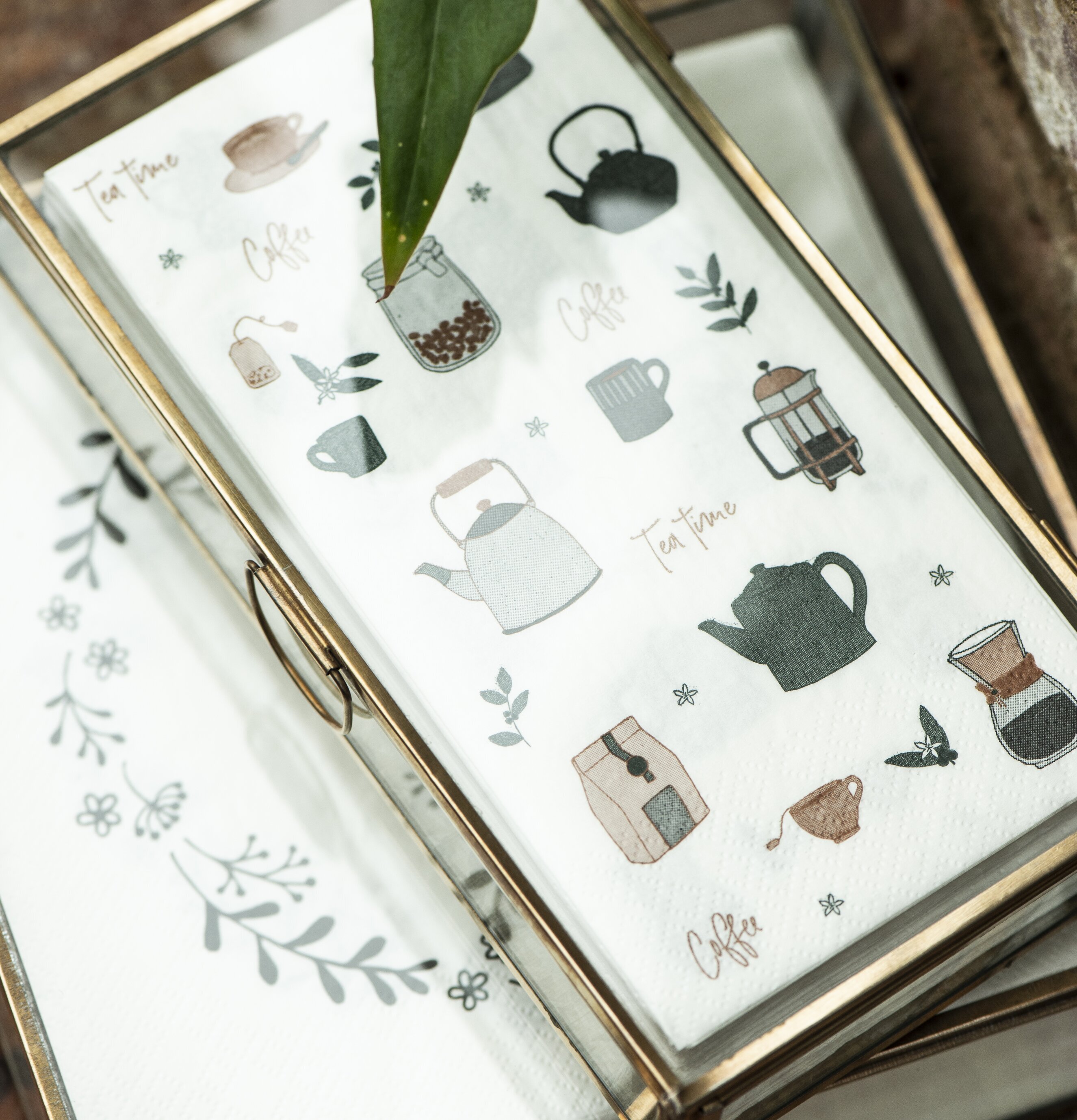 Glasbox Kvadrat Solitaire Antik Mässing från IB Laursen