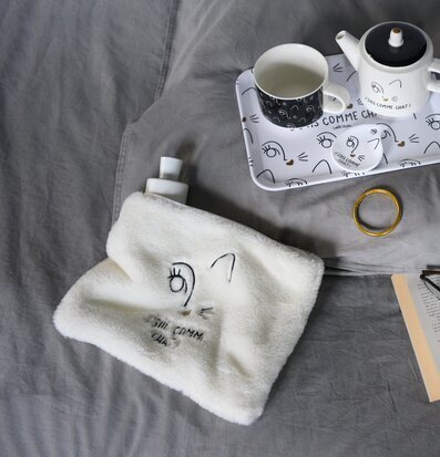 Necessär/Pennskrin - J'suis Comme Chat! från Derriére la porte