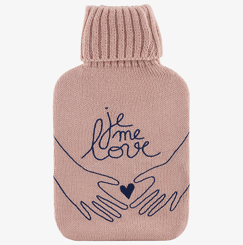 Värmeflaska Je Me Love från Derriére la porte i rosa fodral