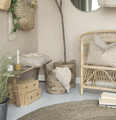 Bild av harmonisk och smakfullt inredd inomhusmiljö