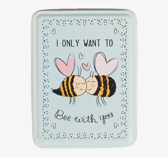 Plåtburk I Only Want från Sass & Belle med söt bin-design