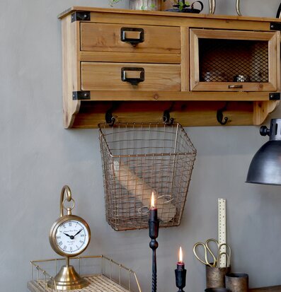 Bild av vintageinspirerad inredning med rustik charm