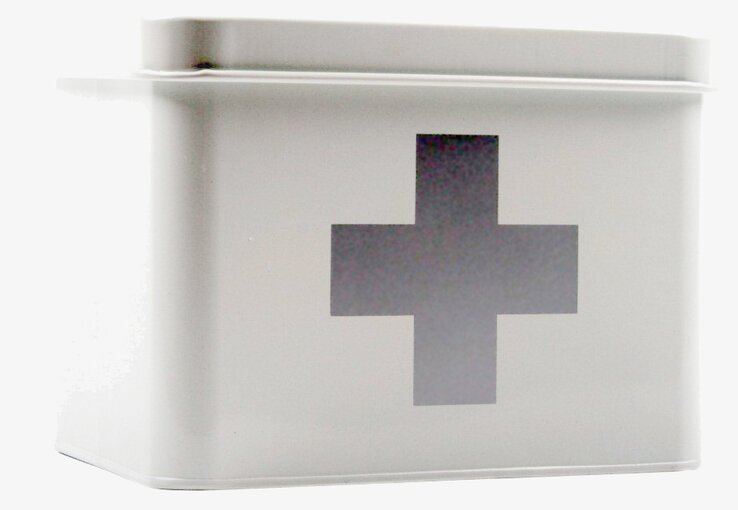 Medicinlåda S Apotek Vit från Interstil med grått kors