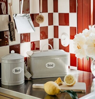 Plåtburk Hugo Bröd Beige Strömshaga Plåtburkar Metallburkar