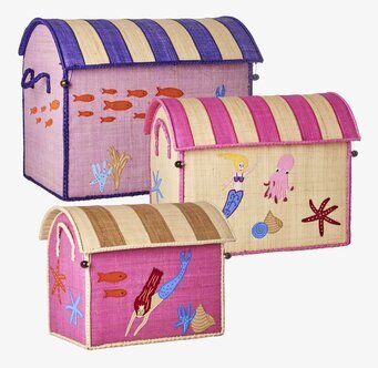 Bild av livliga, färgglada förvaringskorgar med havstema