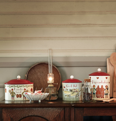 Plåtburk Aina Knäckebröd från Strömshaga på en hylla