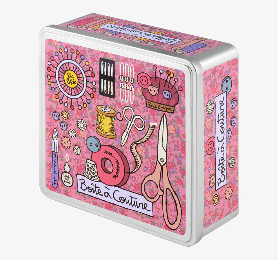 Plåtburk Sybehör från Derriére la porte med färgglad design