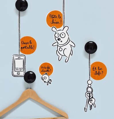 Bild av unika knoppar med dekaler för stil och funktion