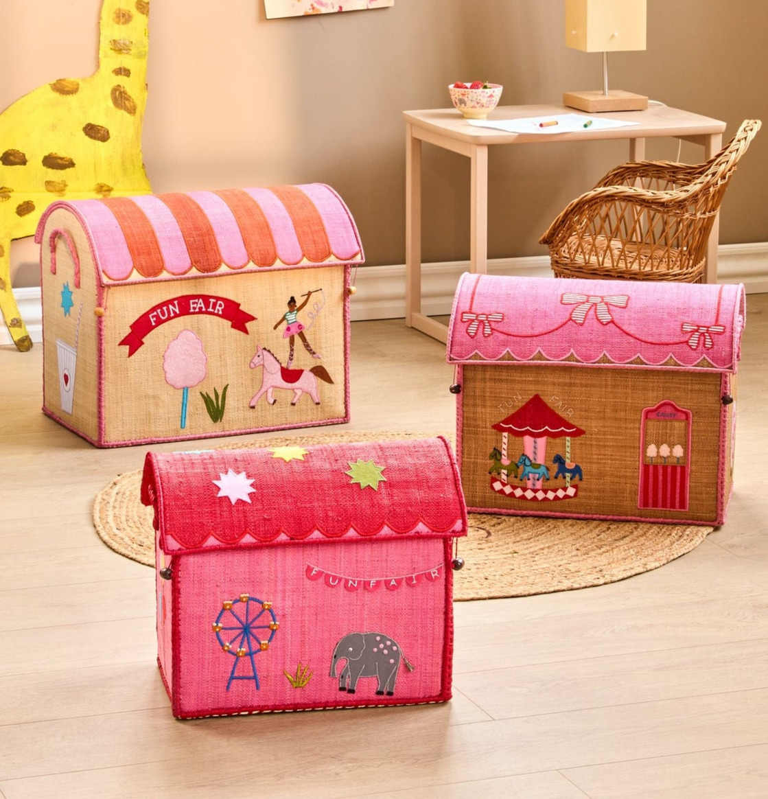 Bild av färgglada och fantasifulla förvaringslösningar