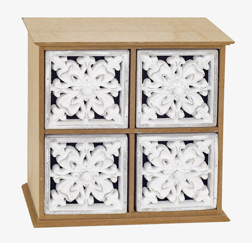 Bild av träskåp med ornamenterade lådor och silverdetaljer