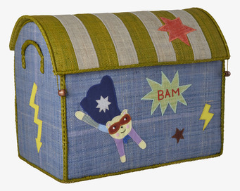 Foto: Husformad tygförvaring blå med superhjältepatchar