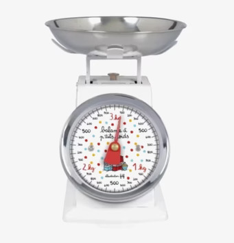 Bild av charmig köksvåg med nostalgisk design